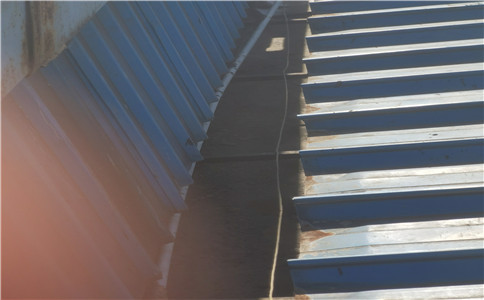 2d6e3d9937d8447d4ea2a793e941f3c0.jpg 彩鋼瓦漏水維修