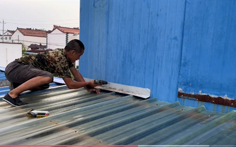 8ed243bceb4f1cb45fa54a4cc783cca6.jpg 彩鋼屋面靠墻一側漏水徹底解決